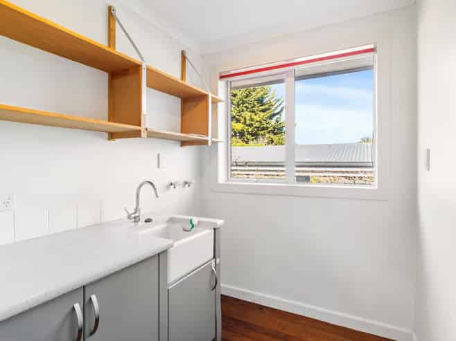 20 Grants Road, Marchwiel
