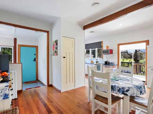 1050 Kaipara Coast Highway, Kaukapakapa