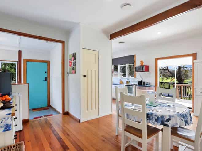 1050 Kaipara Coast Highway, Kaukapakapa