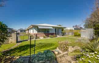 2/80 Clarence Cox Crescent, Pirimai