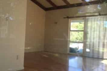 2 Easton Park Parade, Glenfield