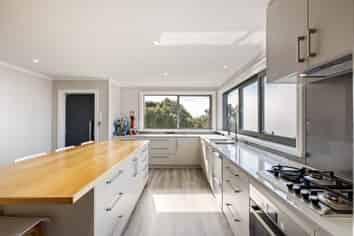 170 Mount Pleasant Road, Mount Pleasant