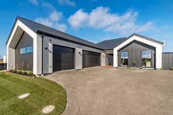 60 Whitehorn Drive, LINCOLN