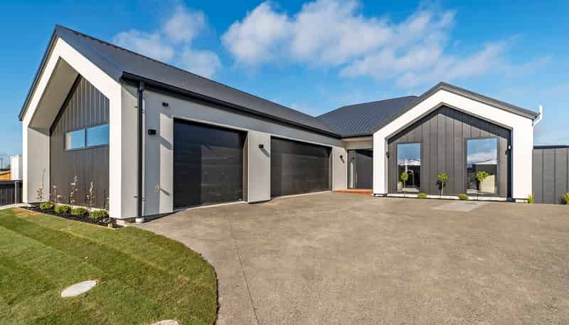 60 Whitehorn Drive, LINCOLN