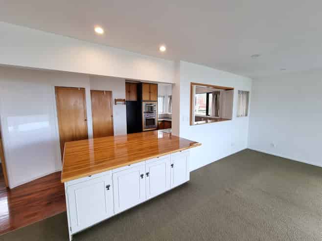 69 Aberdeen Road, Castor Bay
