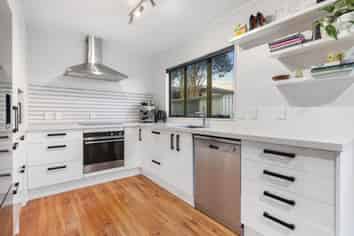 61a Totara Road, Te Atatu Peninsula