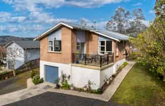 7 Tewsley Street, Sawyers Bay