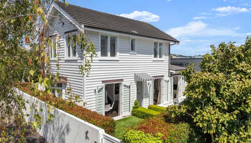 8A Burwood Crescent, Remuera