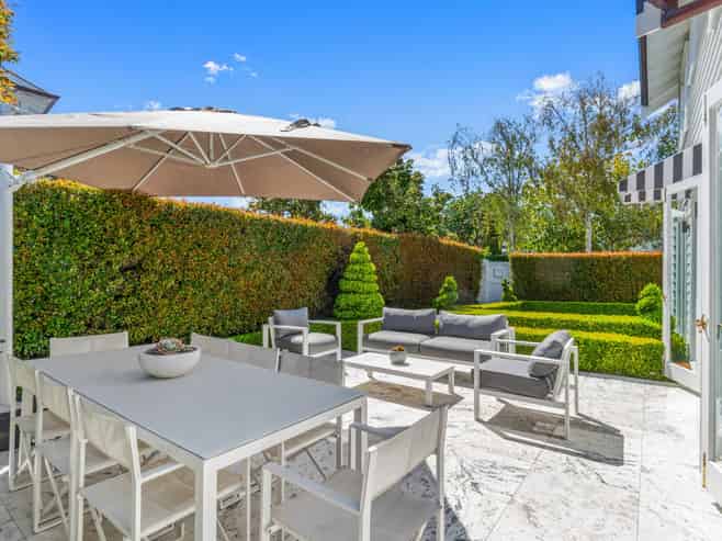 8A Burwood Crescent, Remuera