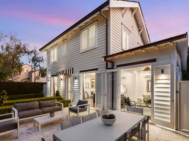 8A Burwood Crescent, Remuera