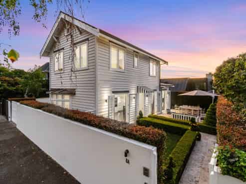 8A Burwood Crescent, Remuera