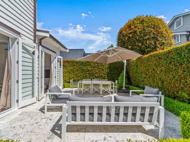 8A Burwood Crescent, Remuera