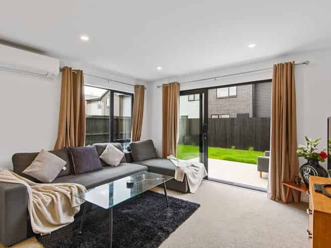 42 Miromiro Street, Broomfield
