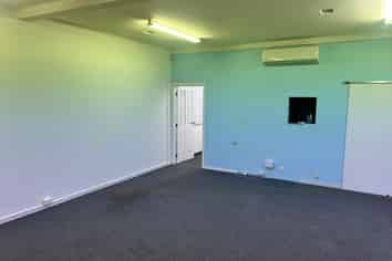 Great Exposure! Central Glen Innes Retail/Office