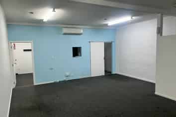 Great Exposure! Central Glen Innes Retail/Office