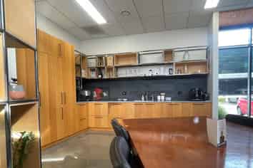 EXCEPTIONAL GROUND FLOOR OFFICE SPACE
