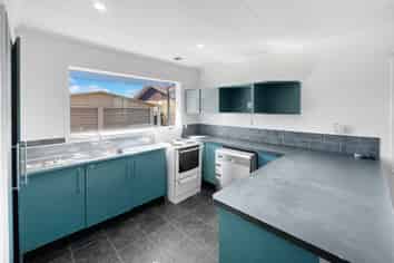 11 Colonial Place, Kelvin Grove