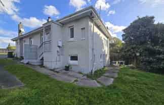 3185 Great North Road, New Lynn