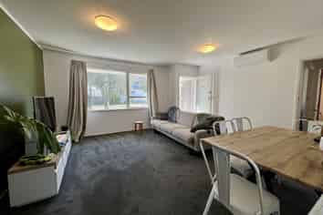 2/179 Victoria Road, Devonport