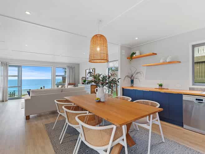 211 Pukehina Parade, Pukehina