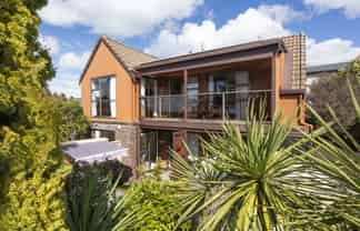 3/8 West Lynn Road, Titirangi