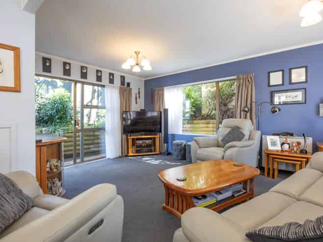3/8 West Lynn Road, Titirangi