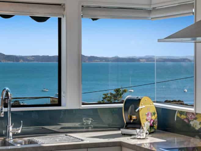 1038a Whangaparaoa Road, Tindalls Beach