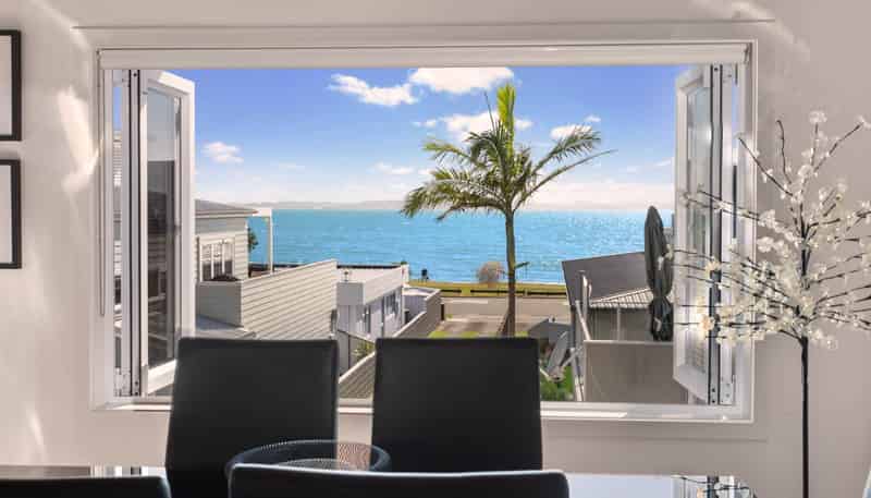 49A The Esplanade, Eastern Beach
