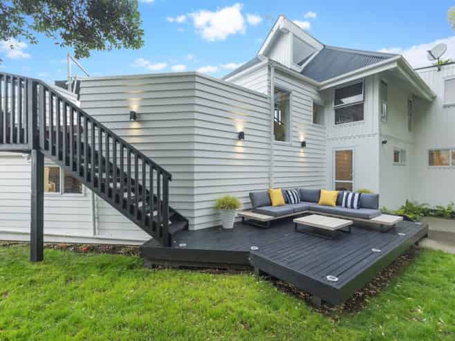 49A The Esplanade, Eastern Beach