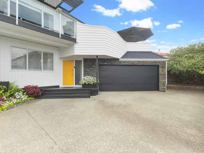 49A The Esplanade, Eastern Beach