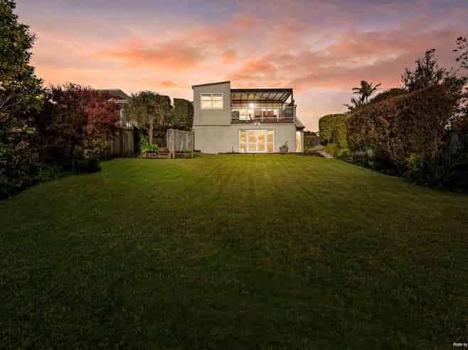 19 Newhaven Terrace, Mairangi Bay
