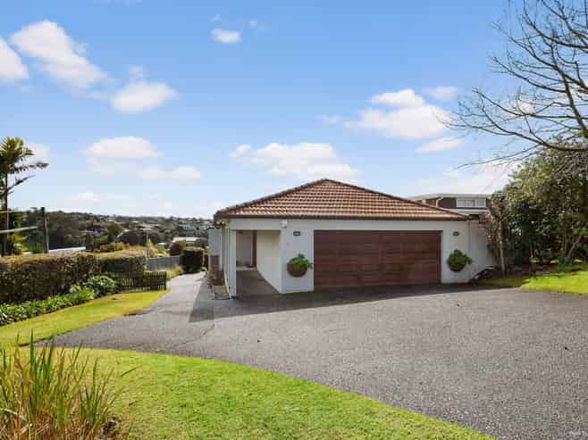 19 Newhaven Terrace, Mairangi Bay