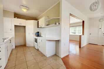 55 Jellicoe Drive, Hamilton East