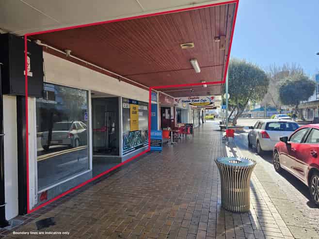 Expansive retail in Hastings East