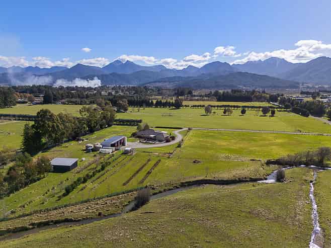 70 Seniors Road, Wairau Valley