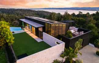 6 Island Bay Road, Beach Haven