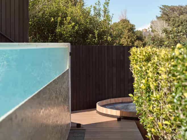6 Island Bay Road, Beach Haven