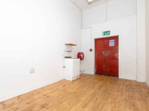 High exposure  - retail or office - you choose