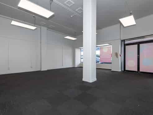 High exposure  - retail or office - you choose