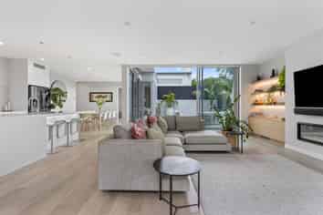 4/15 Sprott Road, Kohimarama