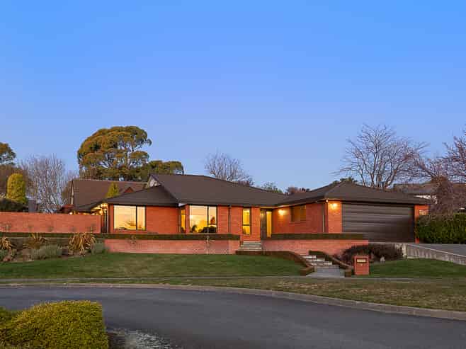 6 Scotston Grove, Witherlea
