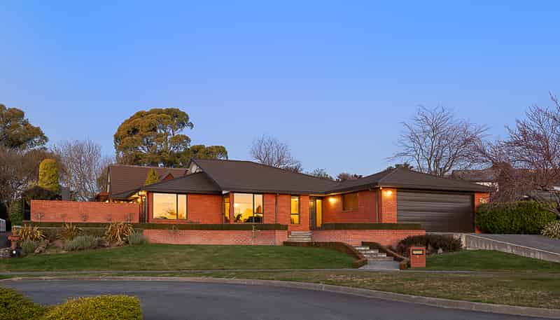 6 Scotston Grove, Witherlea