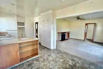 15 Wycliffe Street, Onekawa