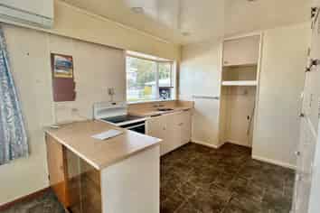 15 Wycliffe Street, Onekawa
