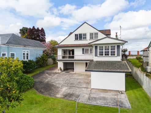 52 Forest Lake Road, Forest Lake