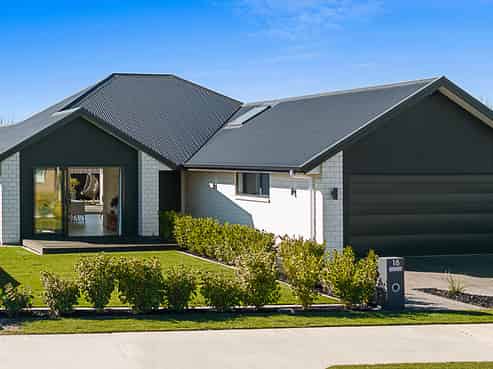 18 Wai Iti Avenue, Redwoodtown