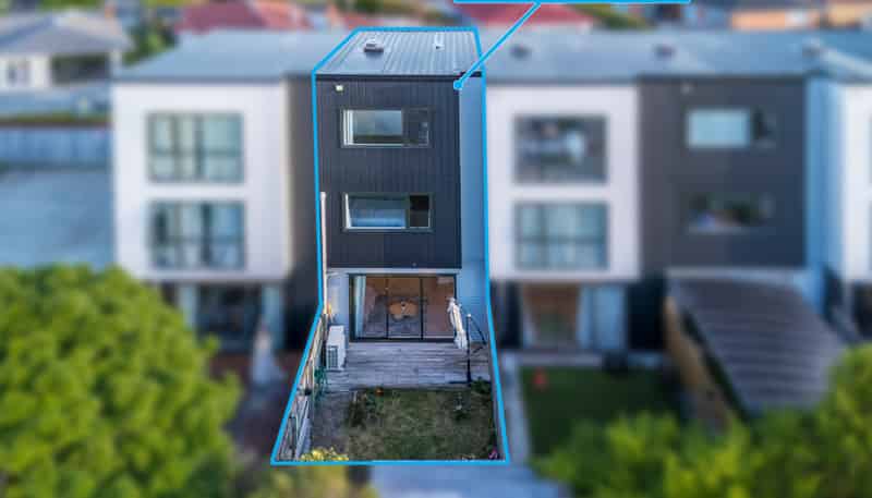 2/46 Te Kanawa Crescent, Henderson