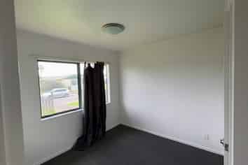 1a Wood Avenue, Mangere East