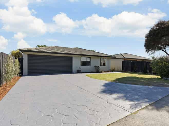 11 Golf Haven Way, Annesbrook