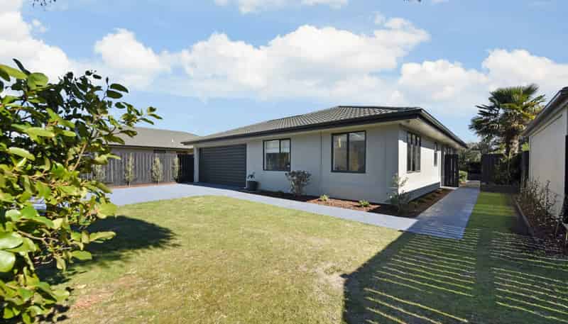 11 Golf Haven Way, Annesbrook